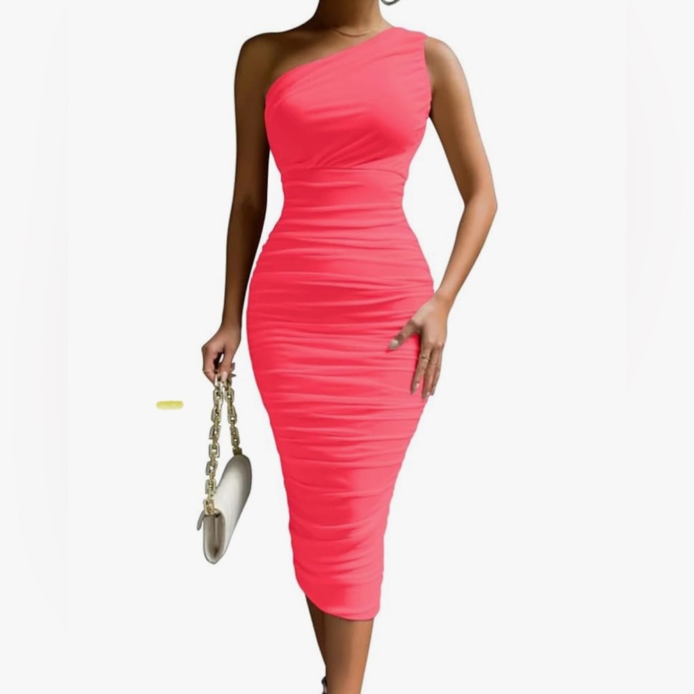 Cute body forming dress. size large